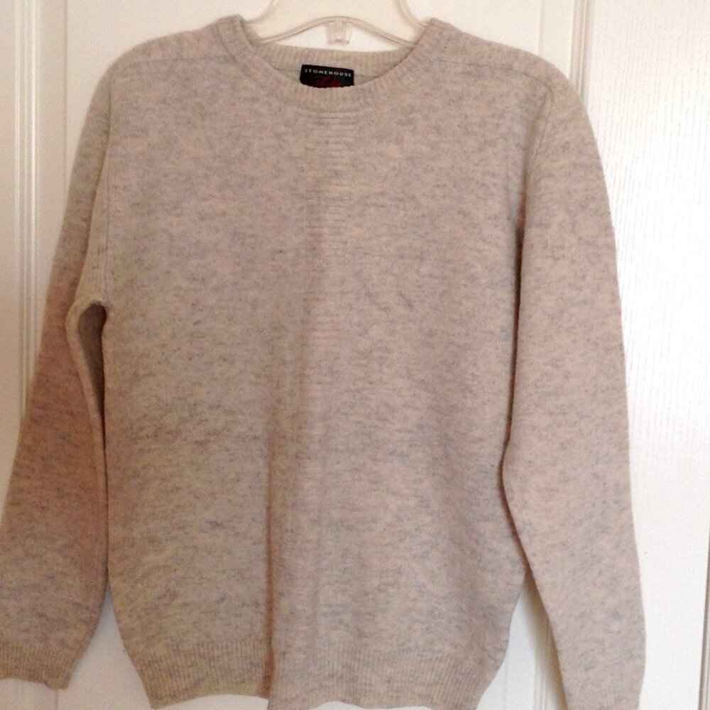 Stonehouse Studio Women's 100% Lambs Wool Sweater Size S/P Cream Warm